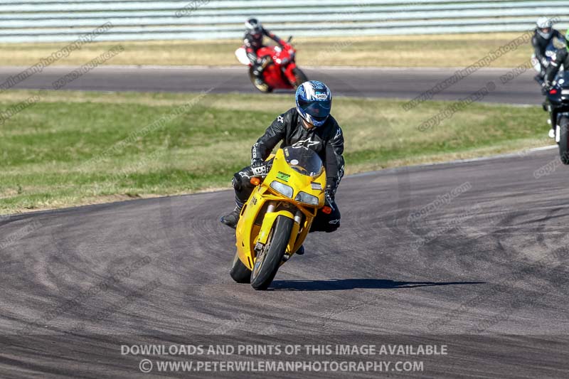 Rockingham no limits trackday;enduro digital images;event digital images;eventdigitalimages;no limits trackdays;peter wileman photography;racing digital images;rockingham raceway northamptonshire;rockingham trackday photographs;trackday digital images;trackday photos