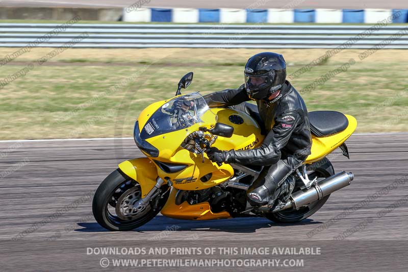 Rockingham no limits trackday;enduro digital images;event digital images;eventdigitalimages;no limits trackdays;peter wileman photography;racing digital images;rockingham raceway northamptonshire;rockingham trackday photographs;trackday digital images;trackday photos