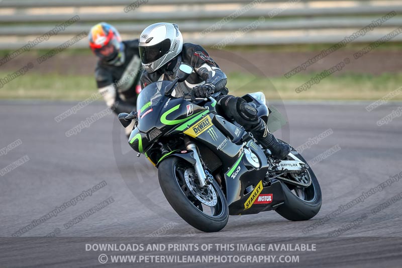 Rockingham no limits trackday;enduro digital images;event digital images;eventdigitalimages;no limits trackdays;peter wileman photography;racing digital images;rockingham raceway northamptonshire;rockingham trackday photographs;trackday digital images;trackday photos