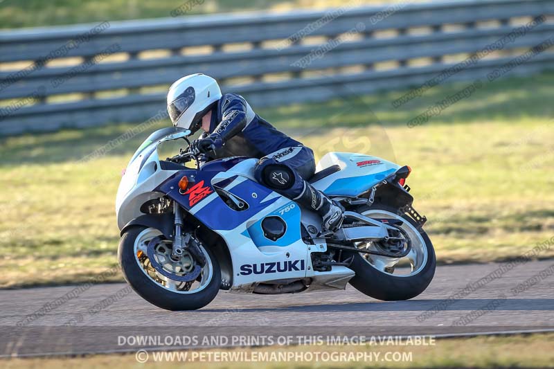 Rockingham no limits trackday;enduro digital images;event digital images;eventdigitalimages;no limits trackdays;peter wileman photography;racing digital images;rockingham raceway northamptonshire;rockingham trackday photographs;trackday digital images;trackday photos