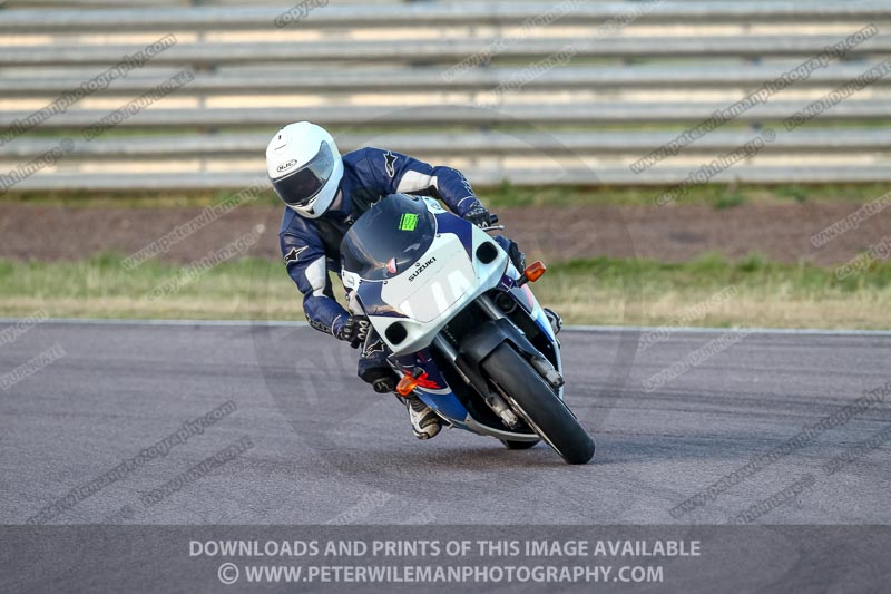 Rockingham no limits trackday;enduro digital images;event digital images;eventdigitalimages;no limits trackdays;peter wileman photography;racing digital images;rockingham raceway northamptonshire;rockingham trackday photographs;trackday digital images;trackday photos