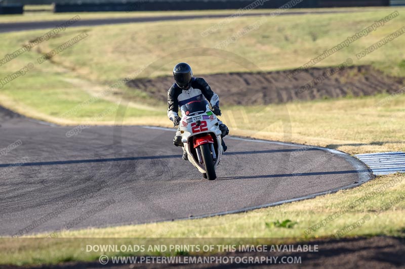 Rockingham no limits trackday;enduro digital images;event digital images;eventdigitalimages;no limits trackdays;peter wileman photography;racing digital images;rockingham raceway northamptonshire;rockingham trackday photographs;trackday digital images;trackday photos