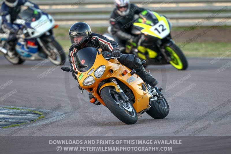 Rockingham no limits trackday;enduro digital images;event digital images;eventdigitalimages;no limits trackdays;peter wileman photography;racing digital images;rockingham raceway northamptonshire;rockingham trackday photographs;trackday digital images;trackday photos