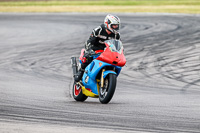 Rockingham-no-limits-trackday;enduro-digital-images;event-digital-images;eventdigitalimages;no-limits-trackdays;peter-wileman-photography;racing-digital-images;rockingham-raceway-northamptonshire;rockingham-trackday-photographs;trackday-digital-images;trackday-photos