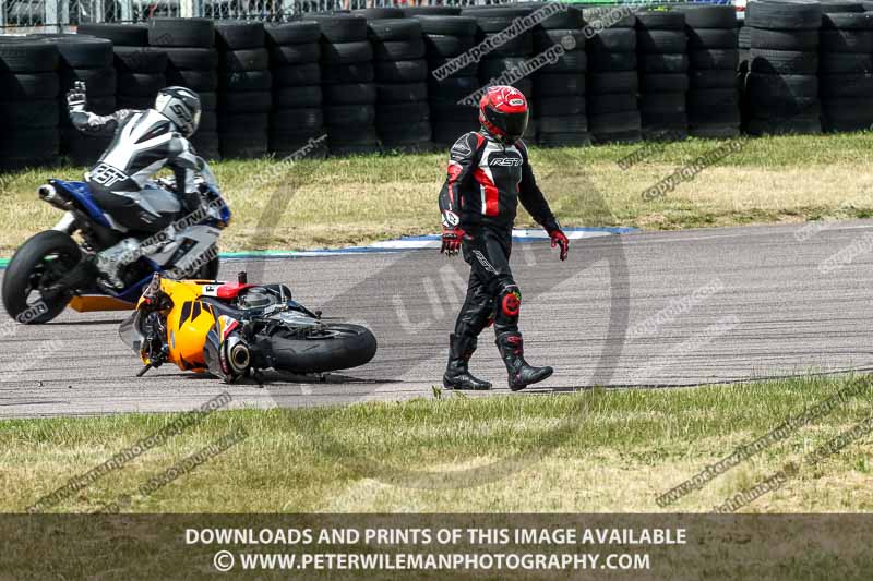 Rockingham no limits trackday;enduro digital images;event digital images;eventdigitalimages;no limits trackdays;peter wileman photography;racing digital images;rockingham raceway northamptonshire;rockingham trackday photographs;trackday digital images;trackday photos