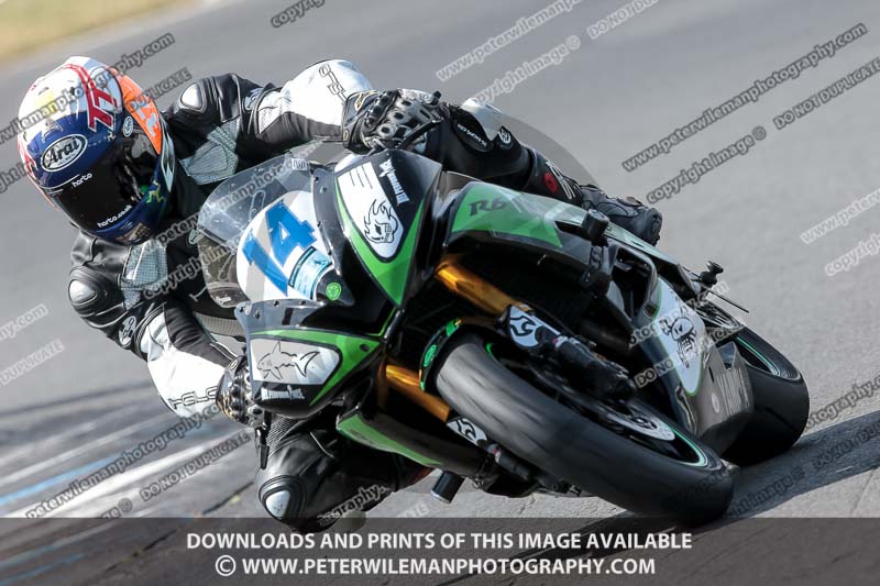 donington no limits trackday;donington park photographs;donington trackday photographs;no limits trackdays;peter wileman photography;trackday digital images;trackday photos