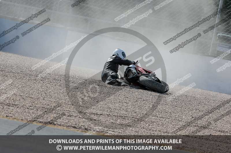 donington no limits trackday;donington park photographs;donington trackday photographs;no limits trackdays;peter wileman photography;trackday digital images;trackday photos