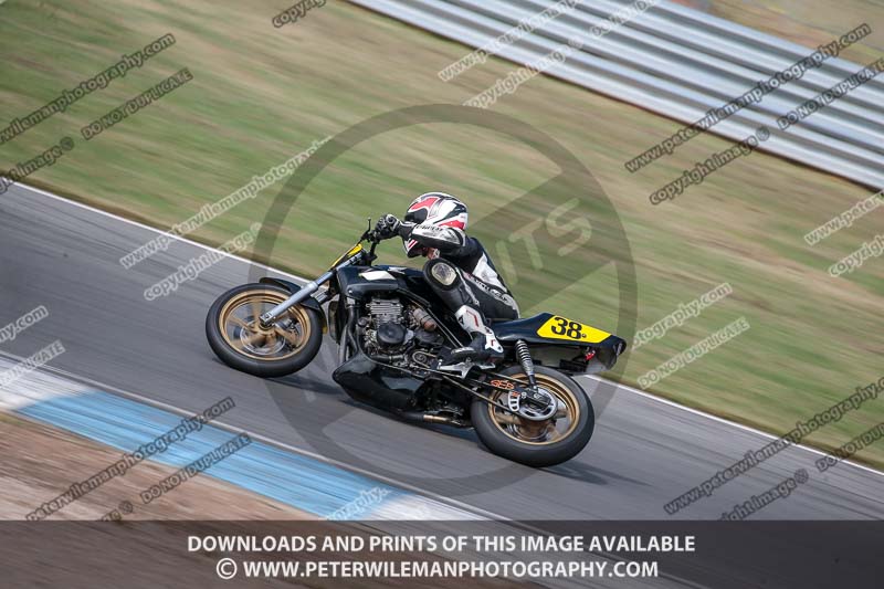 donington no limits trackday;donington park photographs;donington trackday photographs;no limits trackdays;peter wileman photography;trackday digital images;trackday photos