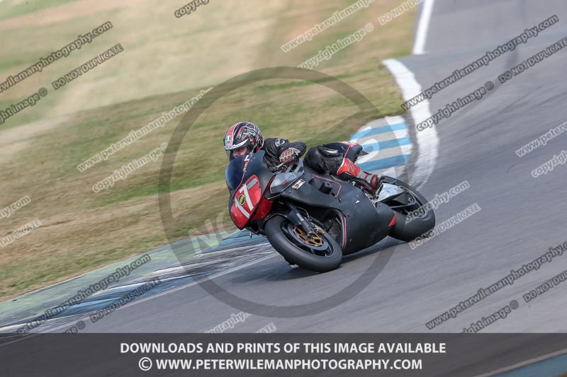 donington no limits trackday;donington park photographs;donington trackday photographs;no limits trackdays;peter wileman photography;trackday digital images;trackday photos