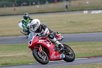 Novice/Inter Group Red Bikes