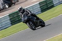 Novice Group Black Bikes