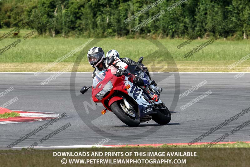 enduro digital images;event digital images;eventdigitalimages;no limits trackdays;peter wileman photography;racing digital images;snetterton;snetterton no limits trackday;snetterton photographs;snetterton trackday photographs;trackday digital images;trackday photos