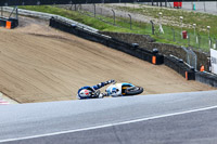 brands-hatch-photographs;brands-no-limits-trackday;cadwell-trackday-photographs;enduro-digital-images;event-digital-images;eventdigitalimages;no-limits-trackdays;peter-wileman-photography;racing-digital-images;trackday-digital-images;trackday-photos