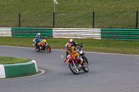 enduro-digital-images;event-digital-images;eventdigitalimages;mallory-park;mallory-park-photographs;mallory-park-trackday;mallory-park-trackday-photographs;no-limits-trackdays;peter-wileman-photography;racing-digital-images;trackday-digital-images;trackday-photos