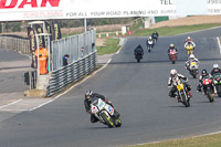 enduro-digital-images;event-digital-images;eventdigitalimages;mallory-park;mallory-park-photographs;mallory-park-trackday;mallory-park-trackday-photographs;no-limits-trackdays;peter-wileman-photography;racing-digital-images;trackday-digital-images;trackday-photos