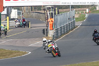 enduro-digital-images;event-digital-images;eventdigitalimages;mallory-park;mallory-park-photographs;mallory-park-trackday;mallory-park-trackday-photographs;no-limits-trackdays;peter-wileman-photography;racing-digital-images;trackday-digital-images;trackday-photos