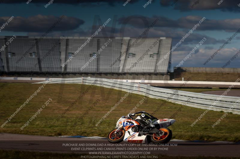 Rockingham no limits trackday;enduro digital images;event digital images;eventdigitalimages;no limits trackdays;peter wileman photography;racing digital images;rockingham raceway northamptonshire;rockingham trackday photographs;trackday digital images;trackday photos