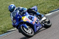 Rockingham-no-limits-trackday;enduro-digital-images;event-digital-images;eventdigitalimages;no-limits-trackdays;peter-wileman-photography;racing-digital-images;rockingham-raceway-northamptonshire;rockingham-trackday-photographs;trackday-digital-images;trackday-photos