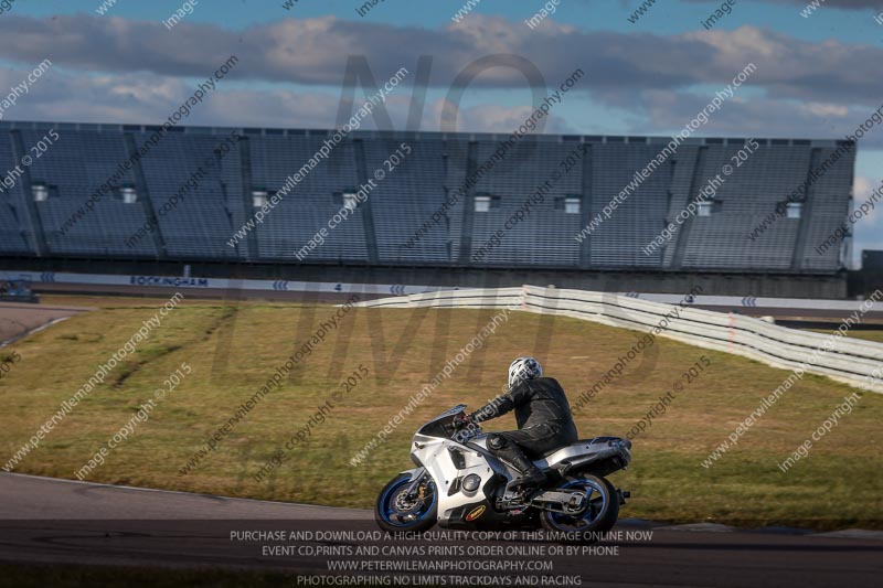 Rockingham no limits trackday;enduro digital images;event digital images;eventdigitalimages;no limits trackdays;peter wileman photography;racing digital images;rockingham raceway northamptonshire;rockingham trackday photographs;trackday digital images;trackday photos