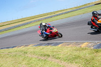 anglesey-no-limits-trackday;anglesey-photographs;anglesey-trackday-photographs;enduro-digital-images;event-digital-images;eventdigitalimages;no-limits-trackdays;peter-wileman-photography;racing-digital-images;trac-mon;trackday-digital-images;trackday-photos;ty-croes