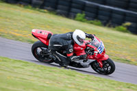 anglesey-no-limits-trackday;anglesey-photographs;anglesey-trackday-photographs;enduro-digital-images;event-digital-images;eventdigitalimages;no-limits-trackdays;peter-wileman-photography;racing-digital-images;trac-mon;trackday-digital-images;trackday-photos;ty-croes