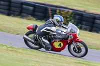 anglesey-no-limits-trackday;anglesey-photographs;anglesey-trackday-photographs;enduro-digital-images;event-digital-images;eventdigitalimages;no-limits-trackdays;peter-wileman-photography;racing-digital-images;trac-mon;trackday-digital-images;trackday-photos;ty-croes