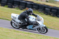 anglesey-no-limits-trackday;anglesey-photographs;anglesey-trackday-photographs;enduro-digital-images;event-digital-images;eventdigitalimages;no-limits-trackdays;peter-wileman-photography;racing-digital-images;trac-mon;trackday-digital-images;trackday-photos;ty-croes