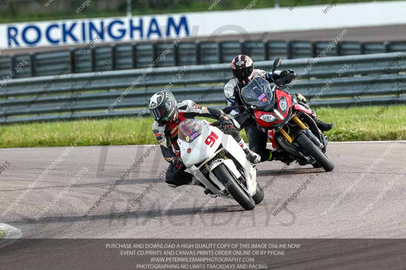 Rockingham no limits trackday;enduro digital images;event digital images;eventdigitalimages;no limits trackdays;peter wileman photography;racing digital images;rockingham raceway northamptonshire;rockingham trackday photographs;trackday digital images;trackday photos