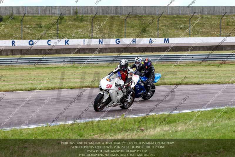 Rockingham no limits trackday;enduro digital images;event digital images;eventdigitalimages;no limits trackdays;peter wileman photography;racing digital images;rockingham raceway northamptonshire;rockingham trackday photographs;trackday digital images;trackday photos