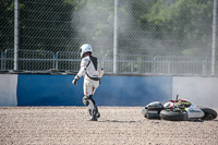 donington-no-limits-trackday;donington-park-photographs;donington-trackday-photographs;no-limits-trackdays;peter-wileman-photography;trackday-digital-images;trackday-photos