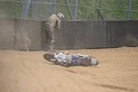 brands-hatch-photographs;brands-no-limits-trackday;cadwell-trackday-photographs;enduro-digital-images;event-digital-images;eventdigitalimages;no-limits-trackdays;peter-wileman-photography;racing-digital-images;trackday-digital-images;trackday-photos