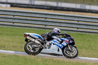 Rockingham-no-limits-trackday;enduro-digital-images;event-digital-images;eventdigitalimages;no-limits-trackdays;peter-wileman-photography;racing-digital-images;rockingham-raceway-northamptonshire;rockingham-trackday-photographs;trackday-digital-images;trackday-photos