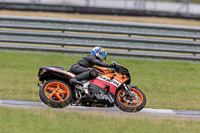 Rockingham-no-limits-trackday;enduro-digital-images;event-digital-images;eventdigitalimages;no-limits-trackdays;peter-wileman-photography;racing-digital-images;rockingham-raceway-northamptonshire;rockingham-trackday-photographs;trackday-digital-images;trackday-photos