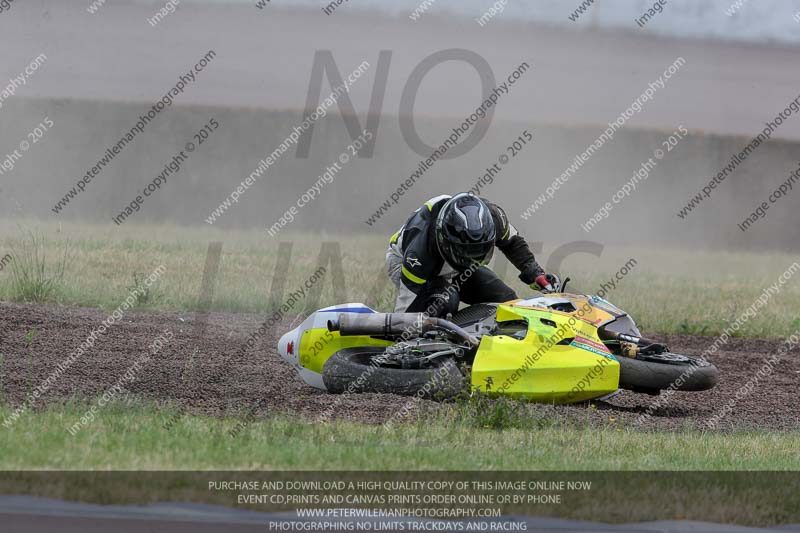 Rockingham no limits trackday;enduro digital images;event digital images;eventdigitalimages;no limits trackdays;peter wileman photography;racing digital images;rockingham raceway northamptonshire;rockingham trackday photographs;trackday digital images;trackday photos