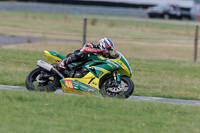 Rockingham-no-limits-trackday;enduro-digital-images;event-digital-images;eventdigitalimages;no-limits-trackdays;peter-wileman-photography;racing-digital-images;rockingham-raceway-northamptonshire;rockingham-trackday-photographs;trackday-digital-images;trackday-photos