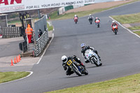 enduro-digital-images;event-digital-images;eventdigitalimages;mallory-park;mallory-park-photographs;mallory-park-trackday;mallory-park-trackday-photographs;no-limits-trackdays;peter-wileman-photography;racing-digital-images;trackday-digital-images;trackday-photos