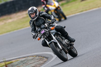 enduro-digital-images;event-digital-images;eventdigitalimages;mallory-park;mallory-park-photographs;mallory-park-trackday;mallory-park-trackday-photographs;no-limits-trackdays;peter-wileman-photography;racing-digital-images;trackday-digital-images;trackday-photos
