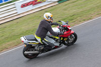 enduro-digital-images;event-digital-images;eventdigitalimages;mallory-park;mallory-park-photographs;mallory-park-trackday;mallory-park-trackday-photographs;no-limits-trackdays;peter-wileman-photography;racing-digital-images;trackday-digital-images;trackday-photos