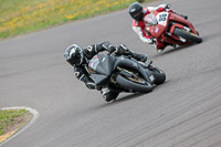 anglesey-no-limits-trackday;anglesey-photographs;anglesey-trackday-photographs;enduro-digital-images;event-digital-images;eventdigitalimages;no-limits-trackdays;peter-wileman-photography;racing-digital-images;trac-mon;trackday-digital-images;trackday-photos;ty-croes