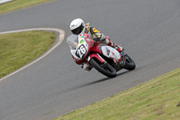 enduro-digital-images;event-digital-images;eventdigitalimages;mallory-park;mallory-park-photographs;mallory-park-trackday;mallory-park-trackday-photographs;no-limits-trackdays;peter-wileman-photography;racing-digital-images;trackday-digital-images;trackday-photos