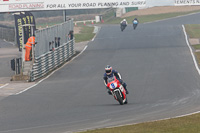 enduro-digital-images;event-digital-images;eventdigitalimages;mallory-park;mallory-park-photographs;mallory-park-trackday;mallory-park-trackday-photographs;no-limits-trackdays;peter-wileman-photography;racing-digital-images;trackday-digital-images;trackday-photos