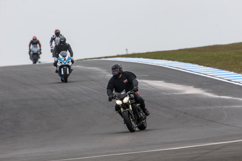 donington no limits trackday;donington park photographs;donington trackday photographs;no limits trackdays;peter wileman photography;trackday digital images;trackday photos