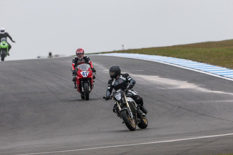 donington no limits trackday;donington park photographs;donington trackday photographs;no limits trackdays;peter wileman photography;trackday digital images;trackday photos