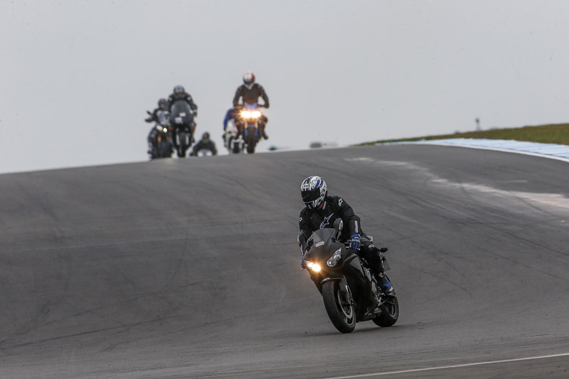 donington no limits trackday;donington park photographs;donington trackday photographs;no limits trackdays;peter wileman photography;trackday digital images;trackday photos