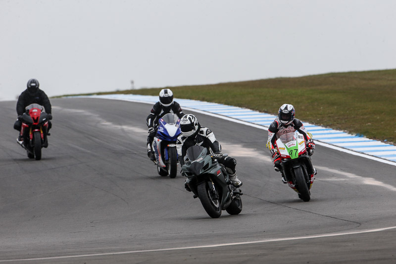 donington no limits trackday;donington park photographs;donington trackday photographs;no limits trackdays;peter wileman photography;trackday digital images;trackday photos