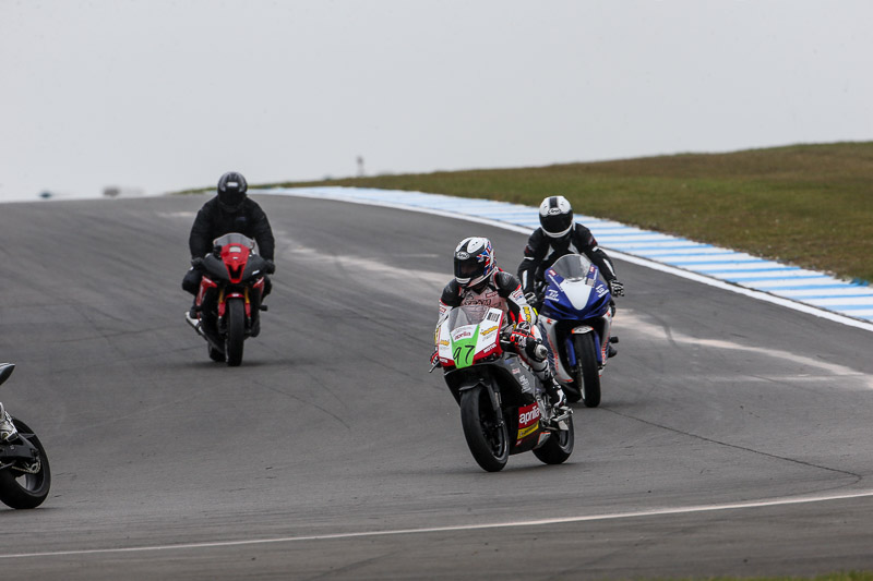 donington no limits trackday;donington park photographs;donington trackday photographs;no limits trackdays;peter wileman photography;trackday digital images;trackday photos