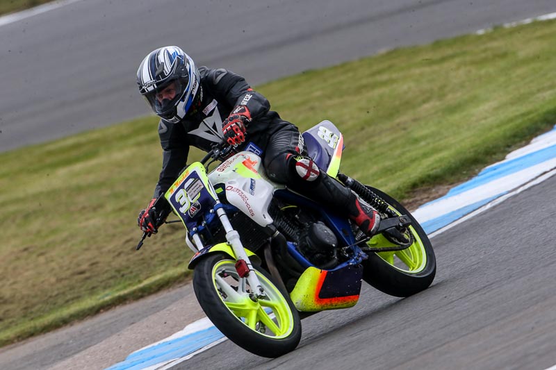 donington no limits trackday;donington park photographs;donington trackday photographs;no limits trackdays;peter wileman photography;trackday digital images;trackday photos