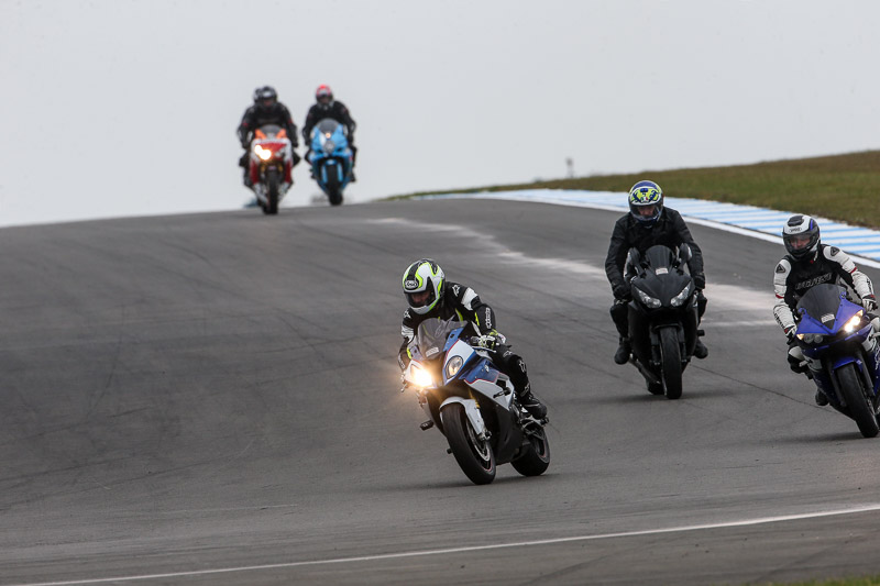 donington no limits trackday;donington park photographs;donington trackday photographs;no limits trackdays;peter wileman photography;trackday digital images;trackday photos