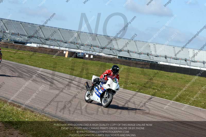 Rockingham no limits trackday;enduro digital images;event digital images;eventdigitalimages;no limits trackdays;peter wileman photography;racing digital images;rockingham raceway northamptonshire;rockingham trackday photographs;trackday digital images;trackday photos