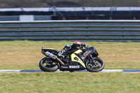 Rockingham-no-limits-trackday;enduro-digital-images;event-digital-images;eventdigitalimages;no-limits-trackdays;peter-wileman-photography;racing-digital-images;rockingham-raceway-northamptonshire;rockingham-trackday-photographs;trackday-digital-images;trackday-photos